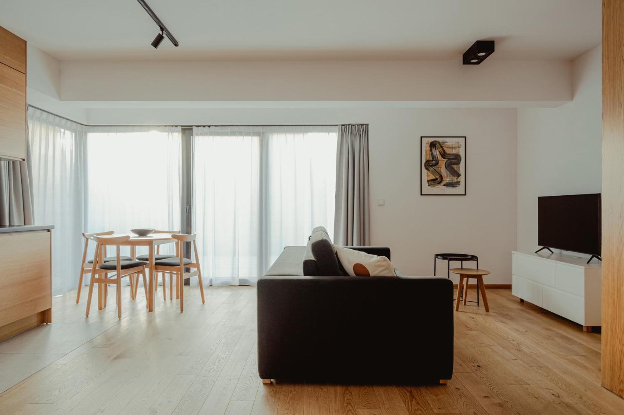 Aparthotel Lipowy Dwor 4*