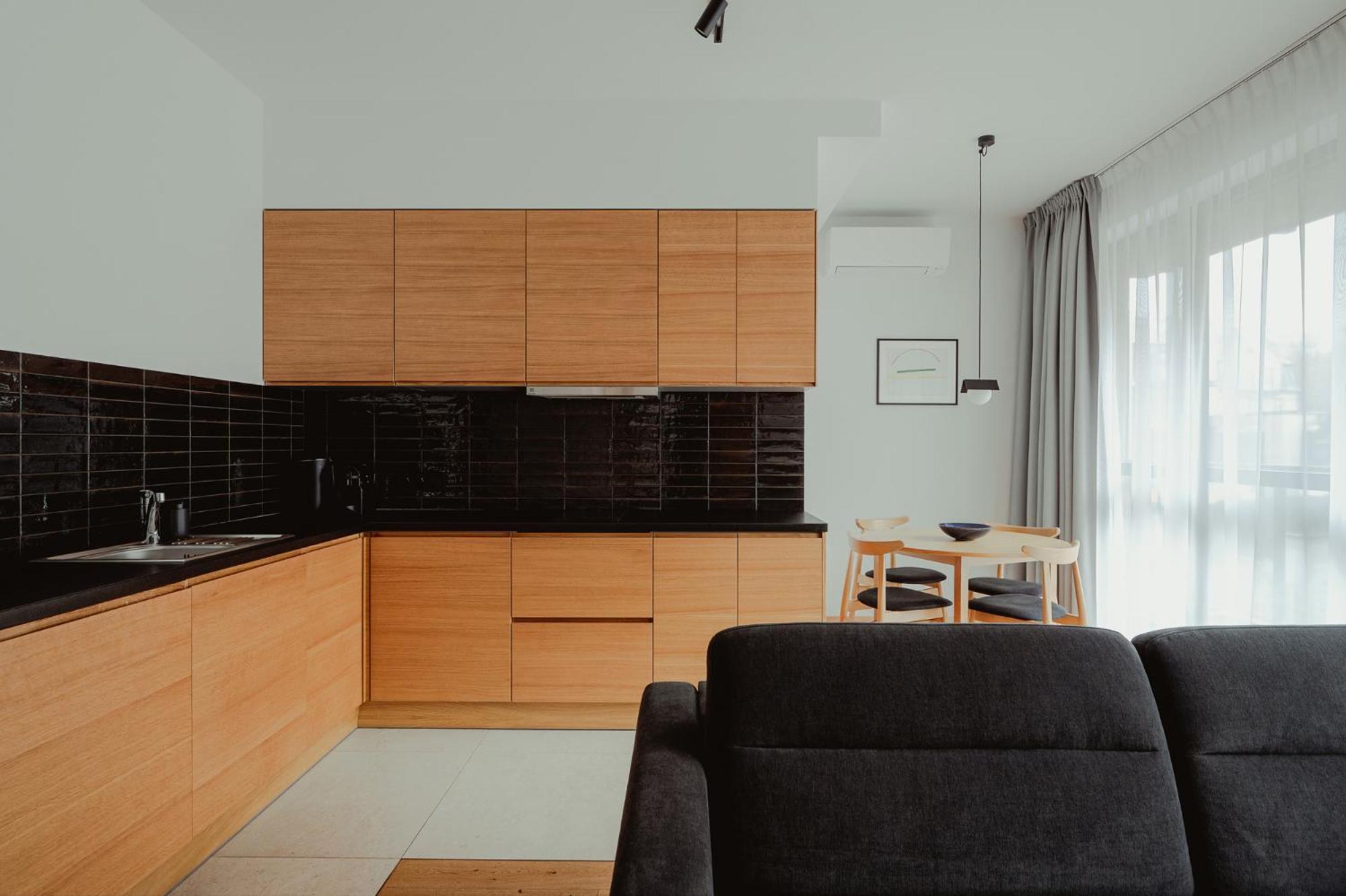 Aparthotel Lipowy Dwor 4*