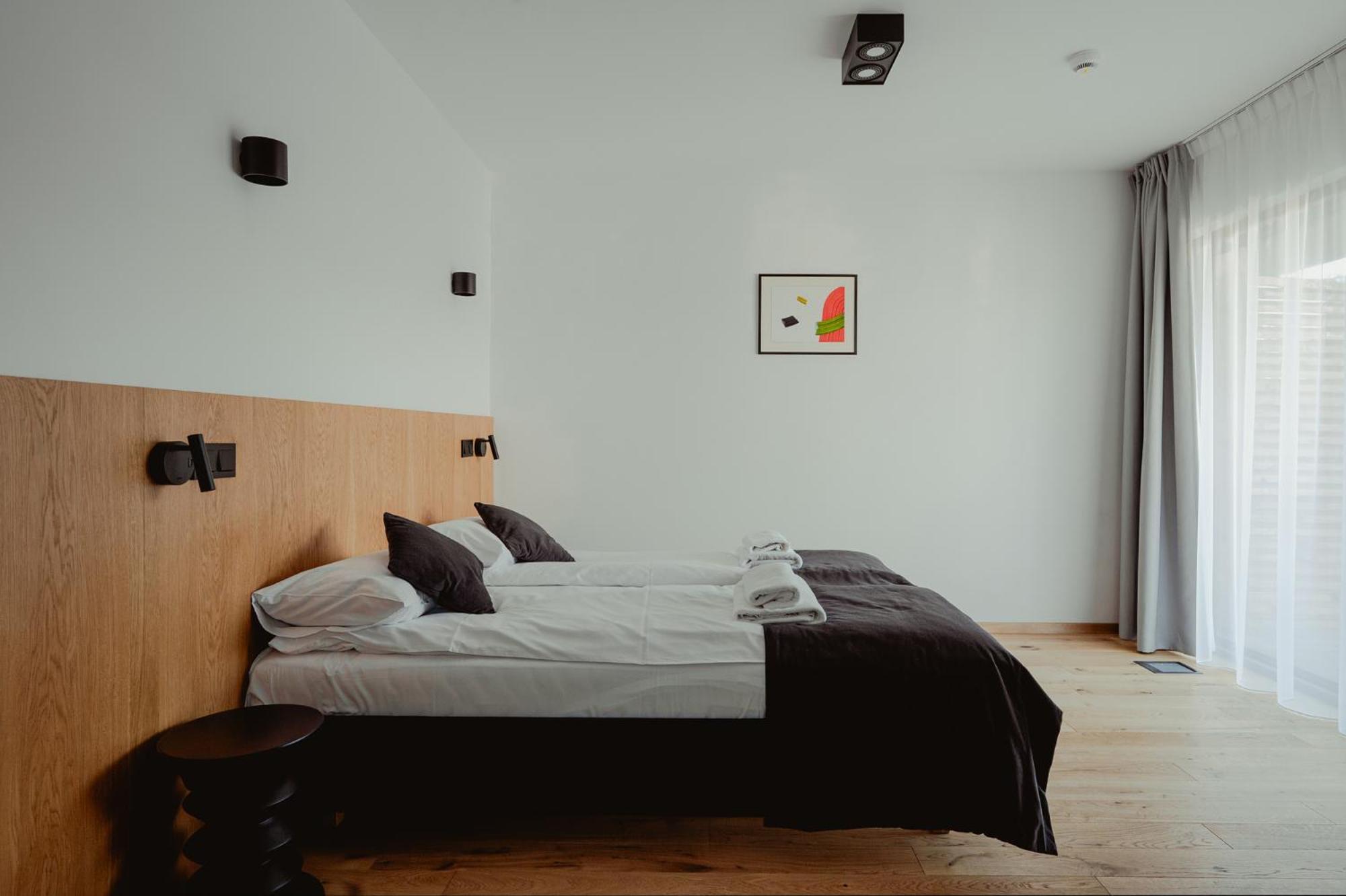 Aparthotel Lipowy Dwor 4*